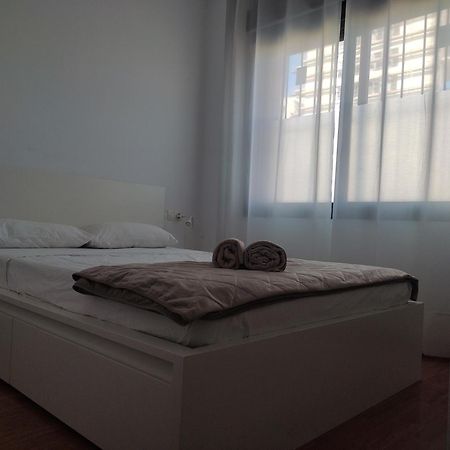 Ap4Us B1 - Apartment For Us - Sightseeing & Beach Near To Barcelona บาดาโลนา ภายนอก รูปภาพ