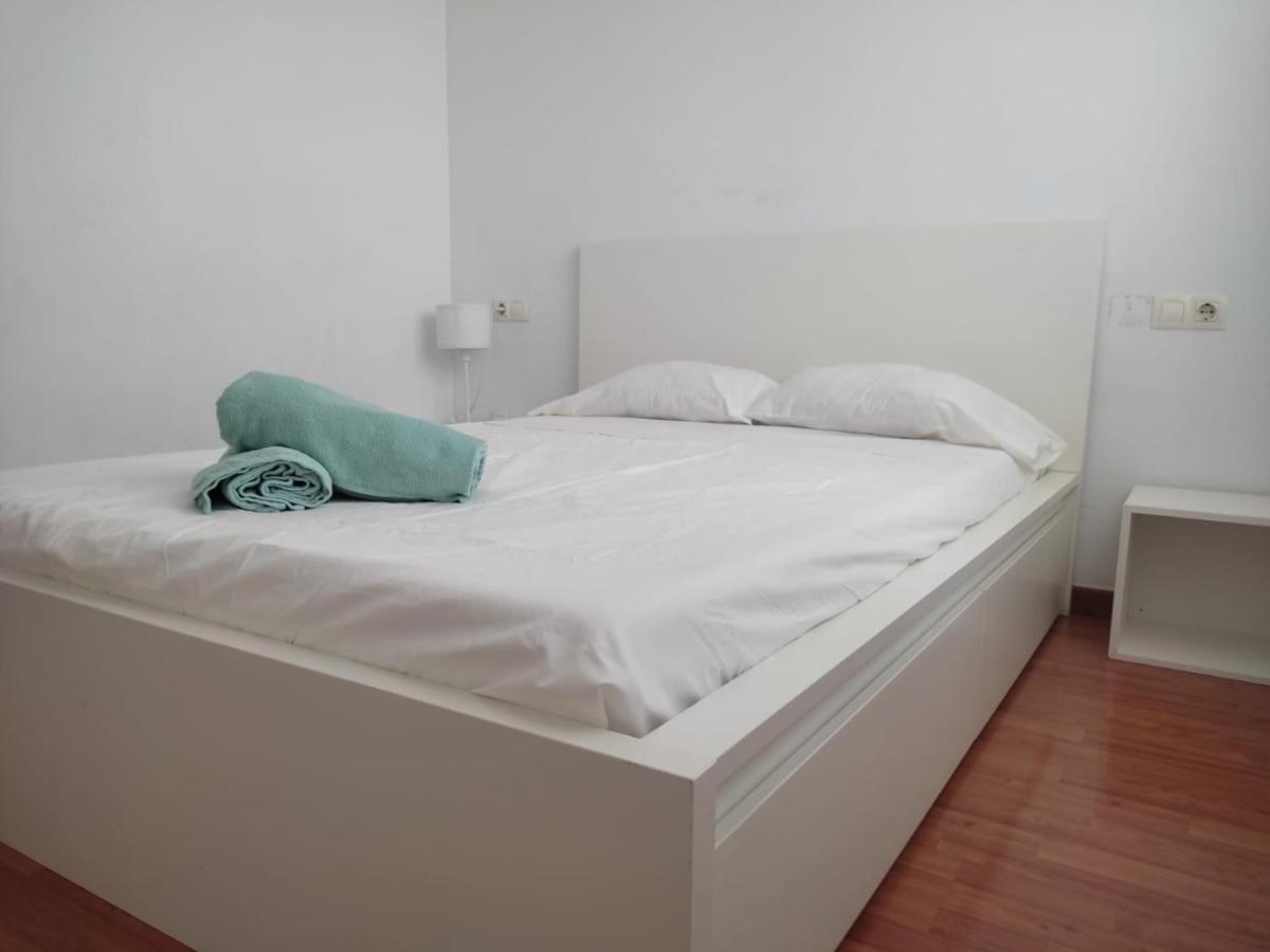 Ap4Us B1 - Apartment For Us - Sightseeing & Beach Near To Barcelona บาดาโลนา ภายนอก รูปภาพ