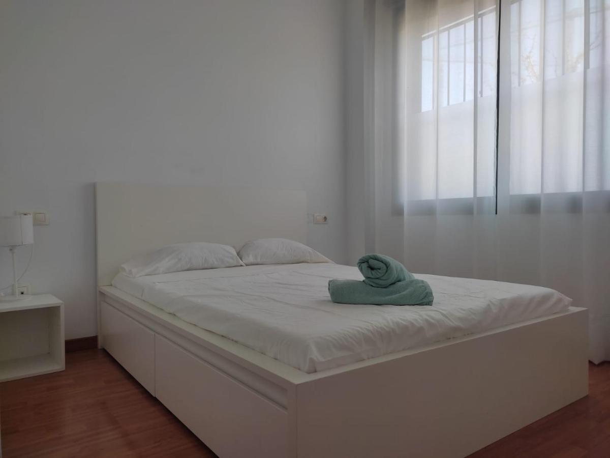 Ap4Us B1 - Apartment For Us - Sightseeing & Beach Near To Barcelona บาดาโลนา ภายนอก รูปภาพ